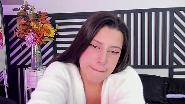 Snapshot of Aria_sweetling chatting on October 15, 1:08 pm Aria sweetling online show from October 15, 1:08 pm
