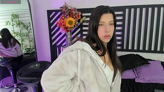Snapshot of Aria_sweetling chatting on October 20, 12:27 pm Aria sweetling online show from October 20, 12:27 pm