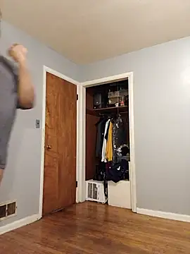 funandfreakyguy 97 online show from April 2, 10:38 pm