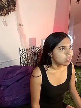 Snapshot of VioletaBliss1 chatting on October 6, 12:06 pm VioletaBliss1 online show from October 6, 12:06 pm