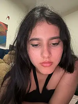 Snapshot of vikysexy283 chatting on November 14, 12:09 pm vikysexy283 online show from November 14, 12:09 pm