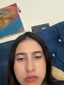 Snapshot of vikysexy283 chatting on December 2, 3:52 am vikysexy283 online show from December 2, 3:52 am