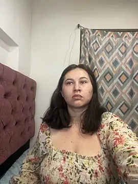 Snapshot of victoriadaniela chatting on January 9, 4:41 am victoriadaniela online show from January 9, 4:41 am