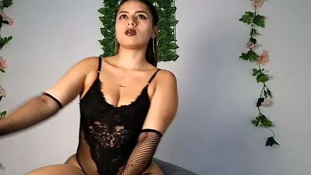 Snapshot of abella-lemus chatting on February 7, 2:03 pm abella-lemus online show from February 7, 2:03 pm