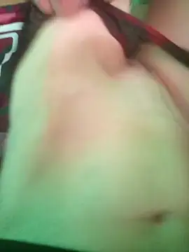  Little Sweatie  online show from November 21, 10:58 am