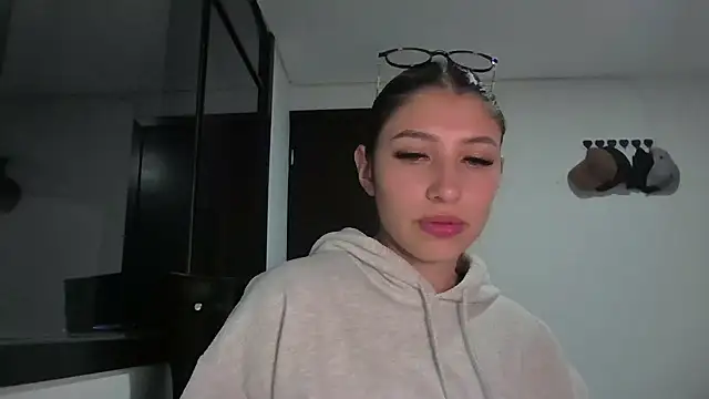 AriaBliss- online show from November 10, 5:12 am