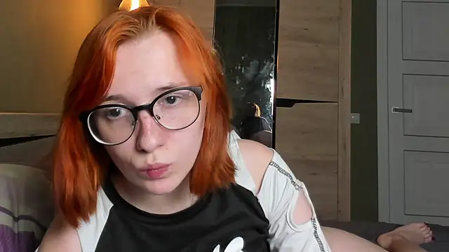 Dark Willlow online show from June 7, 5:07 pm