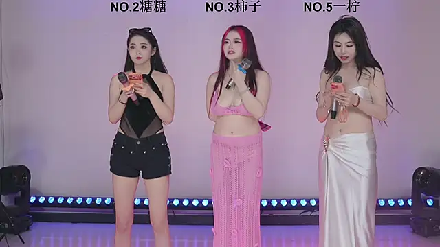 Snapshot of ERA_luoluo chatting on March 3, 3:24 am ERA luoluo online show from March 3, 3:24 am