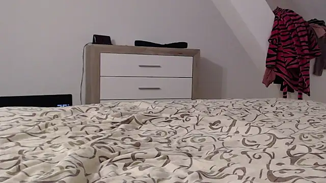 LillyDream2 online show from October 6, 5:24 pm