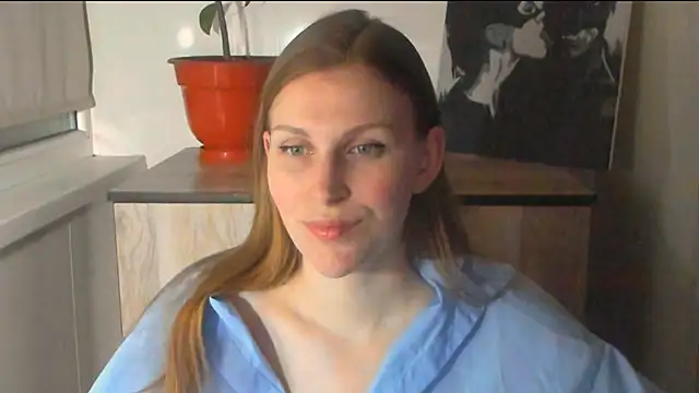 JuliaMuuun online show from March 27, 7:15 pm