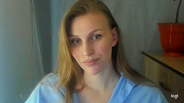 JuliaMuuun online show from June 1, 7:57 pm