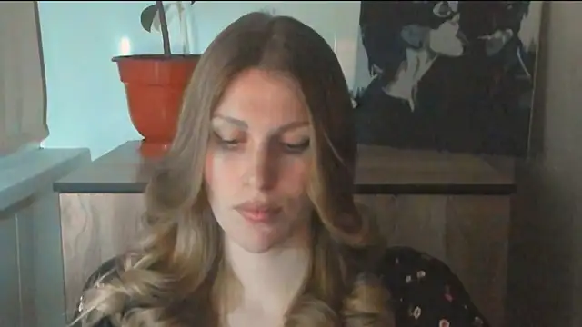 JuliaMuuun online show from March 18, 9:26 pm