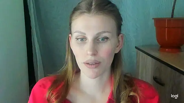 Snapshot of JuliaMuuun chatting on June 4, 9:41 pm JuliaMuuun online show from June 4, 9:41 pm