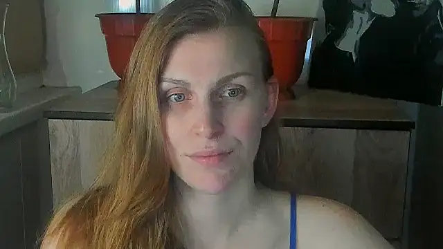JuliaMuuun online show from May 26, 7:23 pm