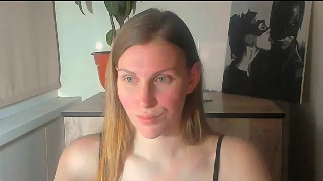 JuliaMuuun online show from April 8, 10:22 pm