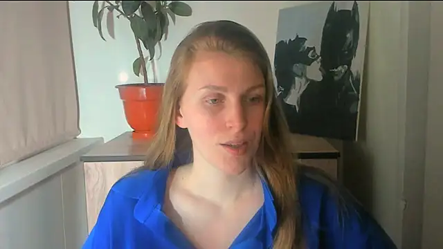 JuliaMuuun online show from April 5, 10:38 pm