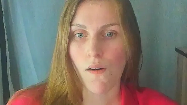 Snapshot of JuliaMuuun chatting on June 10, 9:16 pm JuliaMuuun online show from June 10, 9:16 pm
