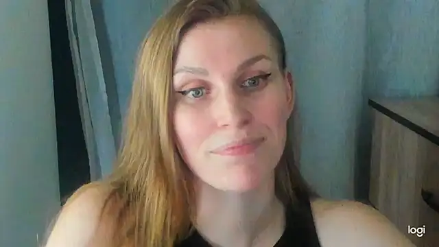 Snapshot of JuliaMuuun chatting on June 11, 9:01 pm JuliaMuuun online show from June 11, 9:01 pm
