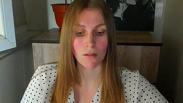 Snapshot of JuliaMuuun chatting on July 16, 9:01 pm JuliaMuuun online show from July 16, 9:01 pm