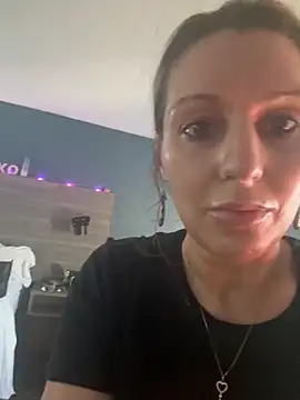 Snapshot of BaddieBossXX2 chatting on November 26, 7:47 pm BaddieBossXX2 online show from November 26, 7:47 pm