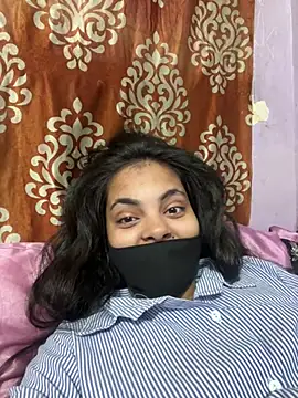 Snapshot of Sandhya_77 chatting on May 7, 5:11 am Sandhya 77 online show from May 7, 5:11 am