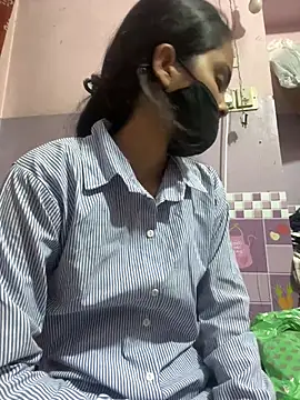 Snapshot of Sandhya_77 chatting on July 7, 6:05 am Sandhya 77 online show from July 7, 6:05 am