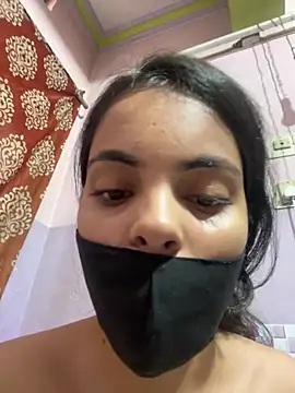 Snapshot of Sandhya_77 chatting on July 6, 6:20 am Sandhya 77 online show from July 6, 6:20 am