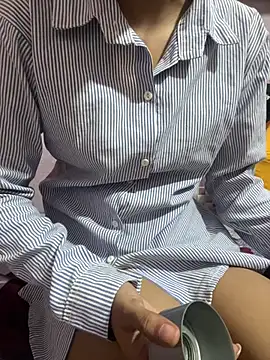 Snapshot of Sandhya_77 chatting on July 12, 6:47 am Sandhya 77 online show from July 12, 6:47 am