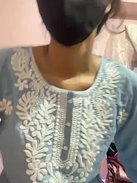 Snapshot of Sandhya_77 chatting on June 10, 5:52 am Sandhya 77 online show from June 10, 5:52 am