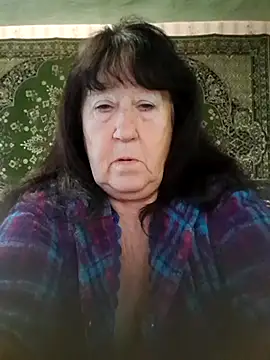 CrystalLime6411 online show from October 6, 4:46 am