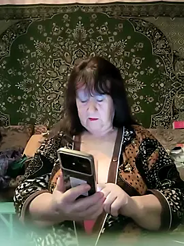 CrystalLime6411 online show from April 2, 3:08 pm