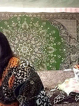 Snapshot of CrystalLime6411 chatting on January 7, 12:43 pm CrystalLime6411 online show from January 7, 12:43 pm