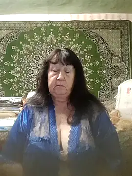 Snapshot of CrystalLime6411 chatting on October 30, 9:22 pm CrystalLime6411 online show from October 30, 9:22 pm