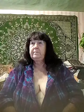 CrystalLime6411 online show from October 5, 6:04 am