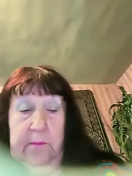 CrystalLime6411 online show from April 25, 3:53 pm
