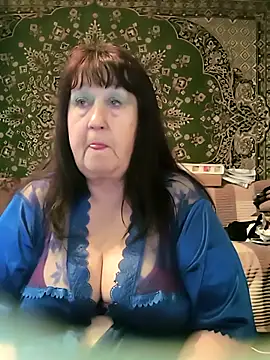 CrystalLime6411 online show from April 19, 11:55 am