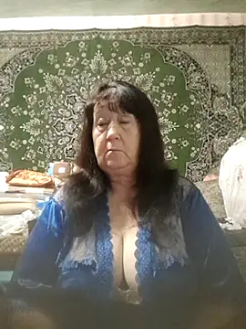 Snapshot of CrystalLime6411 chatting on November 12, 6:23 pm CrystalLime6411 online show from November 12, 6:23 pm