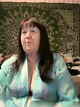 CrystalLime6411 online show from April 17, 4:10 pm