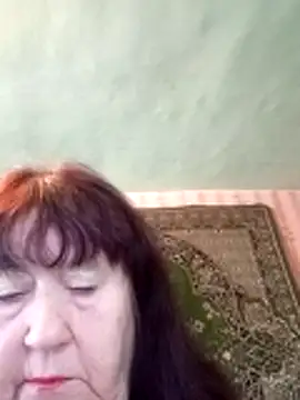 Snapshot of CrystalLime6411 chatting on February 19, 8:33 am CrystalLime6411 online show from February 19, 8:33 am