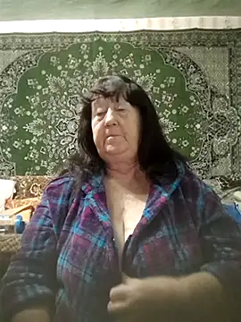 Snapshot of CrystalLime6411 chatting on November 26, 2:50 pm CrystalLime6411 online show from November 26, 2:50 pm