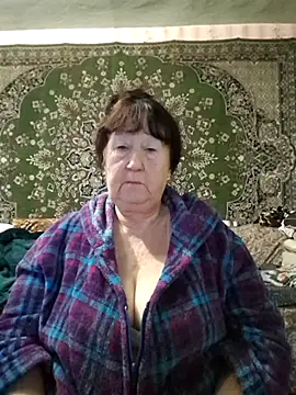 Snapshot of CrystalLime6411 chatting on December 1, 12:06 pm CrystalLime6411 online show from December 1, 12:06 pm