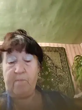 Snapshot of CrystalLime6411 chatting on November 23, 12:48 pm CrystalLime6411 online show from November 23, 12:48 pm