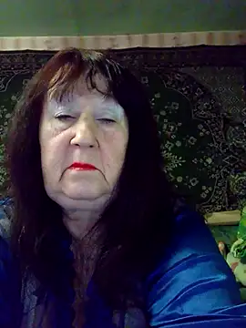 Snapshot of CrystalLime6411 chatting on February 7, 2:47 pm CrystalLime6411 online show from February 7, 2:47 pm