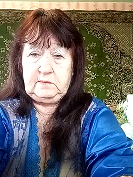 Snapshot of CrystalLime6411 chatting on March 1, 7:19 am CrystalLime6411 online show from March 1, 7:19 am