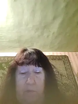 Snapshot of CrystalLime6411 chatting on November 24, 5:18 am CrystalLime6411 online show from November 24, 5:18 am