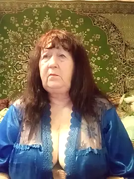 Snapshot of CrystalLime6411 chatting on March 1, 7:25 pm CrystalLime6411 online show from March 1, 7:25 pm