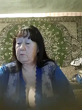 Snapshot of CrystalLime6411 chatting on November 27, 5:46 pm CrystalLime6411 online show from November 27, 5:46 pm