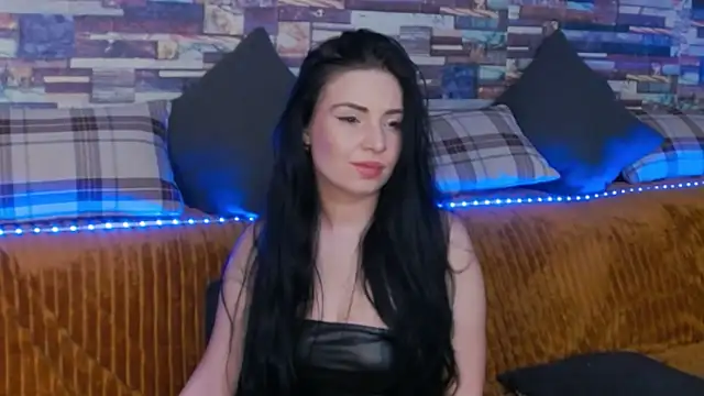 GrayLunna online show from December 16, 5:22 am