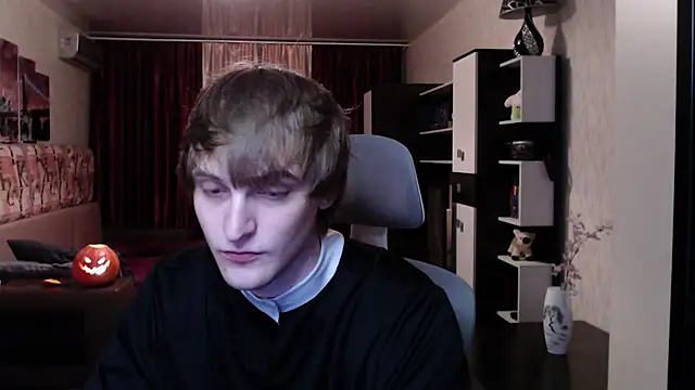 Snapshot of Playersuperstar chatting on October 31, 2:13 pm Playersuperstar online show from October 31, 2:13 pm