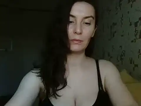 Snapshot of KatalinaQE chatting on September 20, 8:30 am KatalinaQE online show from September 20, 8:30 am